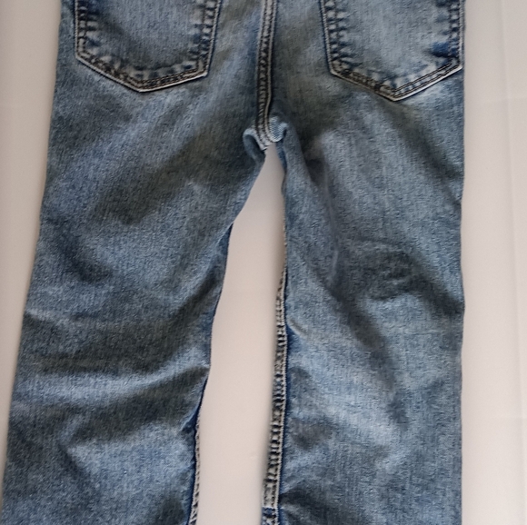 Old Navy Straight Leg Jeans - Picture 3 of 3
